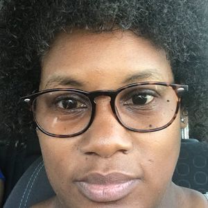 Meet your Posher, Carla